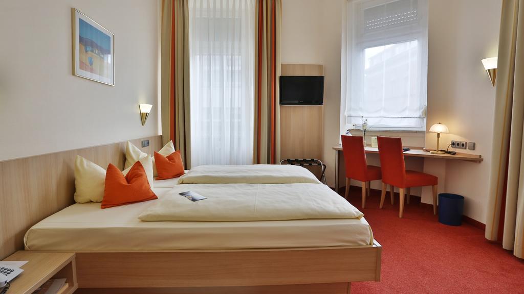 City Partner Hotel Berliner Hof Karlsruhe Exteriör bild